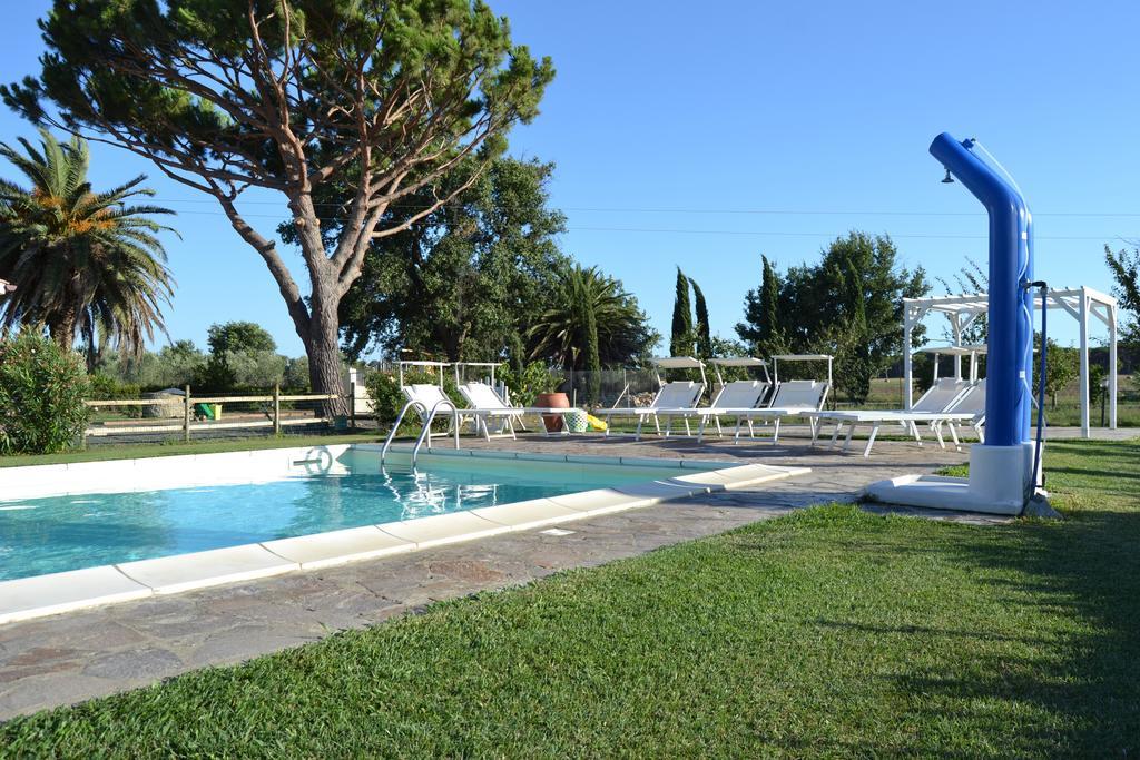 Agriturismo Beveraggio Appartamenti Марина-ди-Гроссето Экстерьер фото