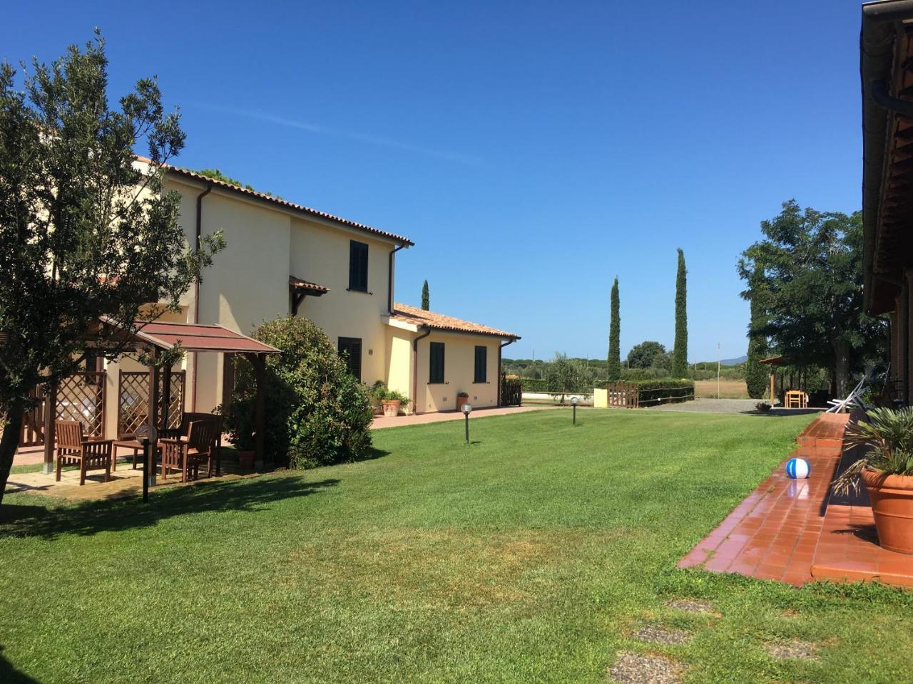 Agriturismo Beveraggio Appartamenti Марина-ди-Гроссето Экстерьер фото